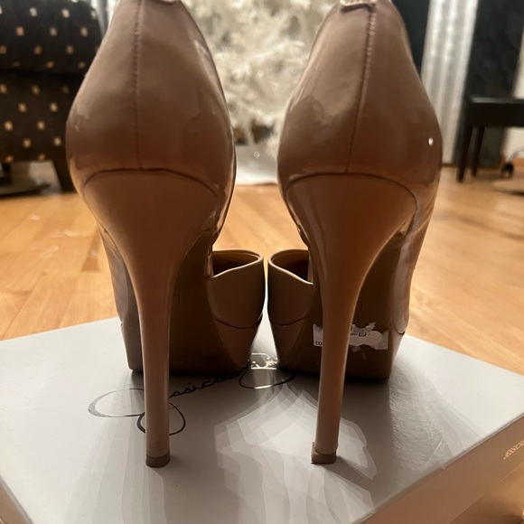 Jessica Simpson Nude Patent Leather Heels - Picture 2 of 5